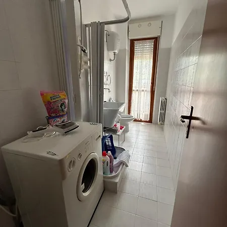 La Perla Del Mare Apartment *